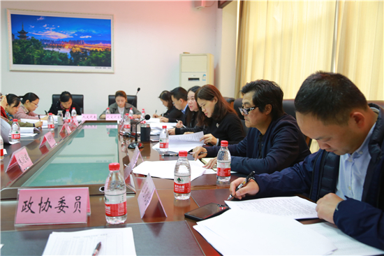 永川区开展2018年“最美家庭”评审会 (9).jpg 916462829654427005