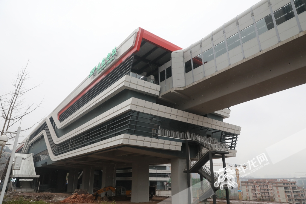 轨道9号线“站桥相连”的丛岩寺站。华龙网-新重庆客户端记者 张质 摄 916462829654401669