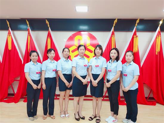 中盛小学第一届执委.jpg 916462829654481553