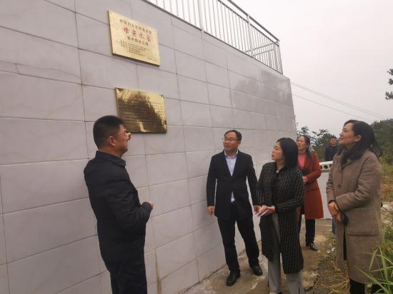 1.jpg 916462829654458231