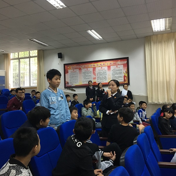 C:\Users\Administrator\Desktop\互动1.jpg 916462829654495275