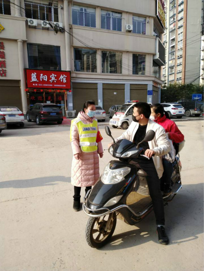 周菊_meitu_4.jpg 916462829654445437