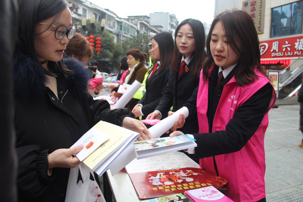 发.jpg 916462829654495779