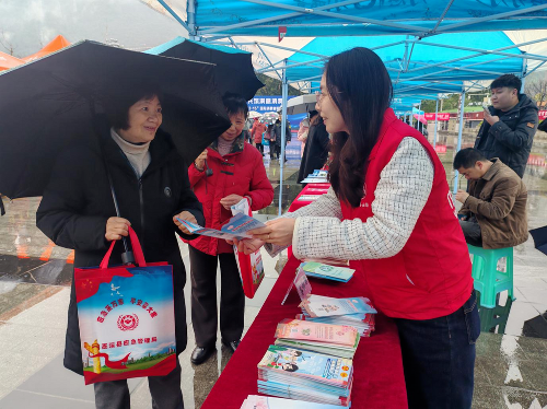 Cropped by 华龙芯 2025-04-07 14:27:49