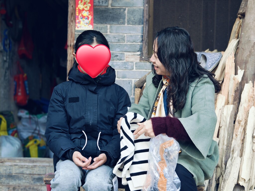 廖猛娟慰问王语晴_副本