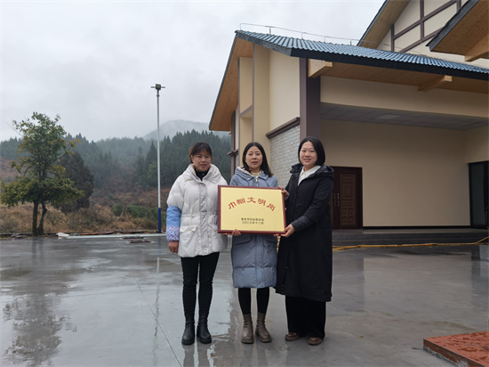 92b2121353d3be6e4fb1ef676674be3